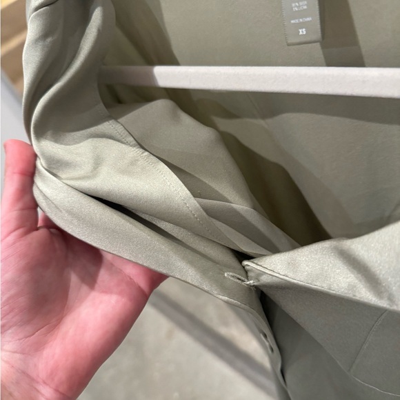 SKIMS Silk Pajama Set XS TALC Green Pant & Button Up Shirt Stretch Silk - Picture 12 of 12